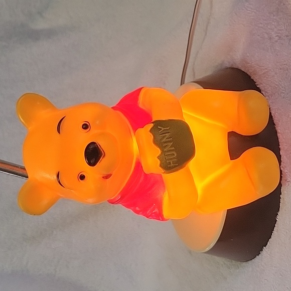 Winnie The Pooh 3 Way Lamp 1977.  All Lights Work. Dolly Toy Company - Picture 3 of 16